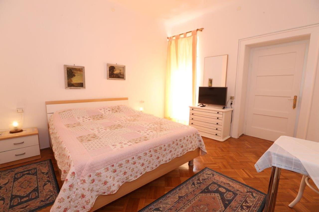 Studio Apartments Cavrak With Terrace Baska  Luaran gambar