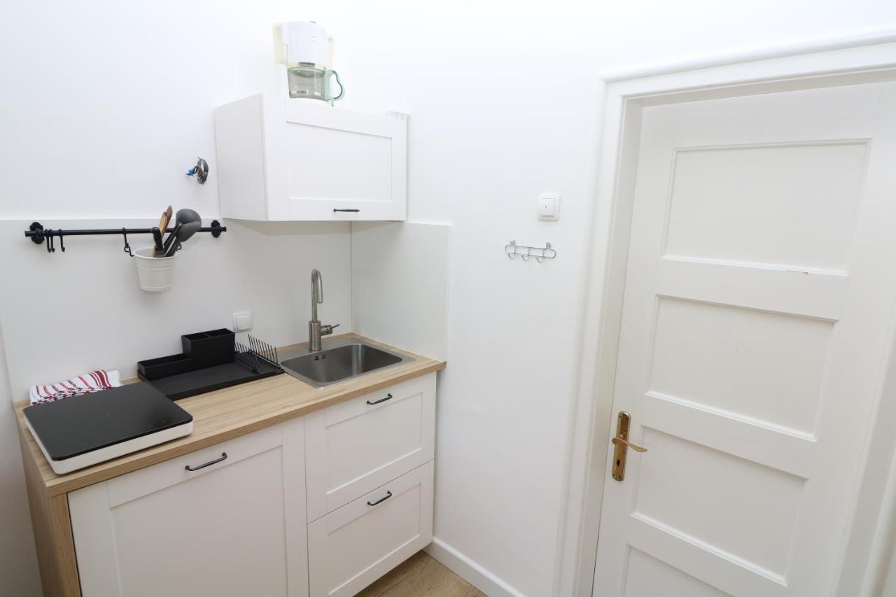 Studio Apartments Cavrak With Terrace Baska  Luaran gambar