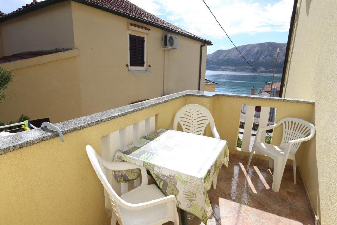 Studio Apartments Cavrak With Terrace Baska  Bilik gambar