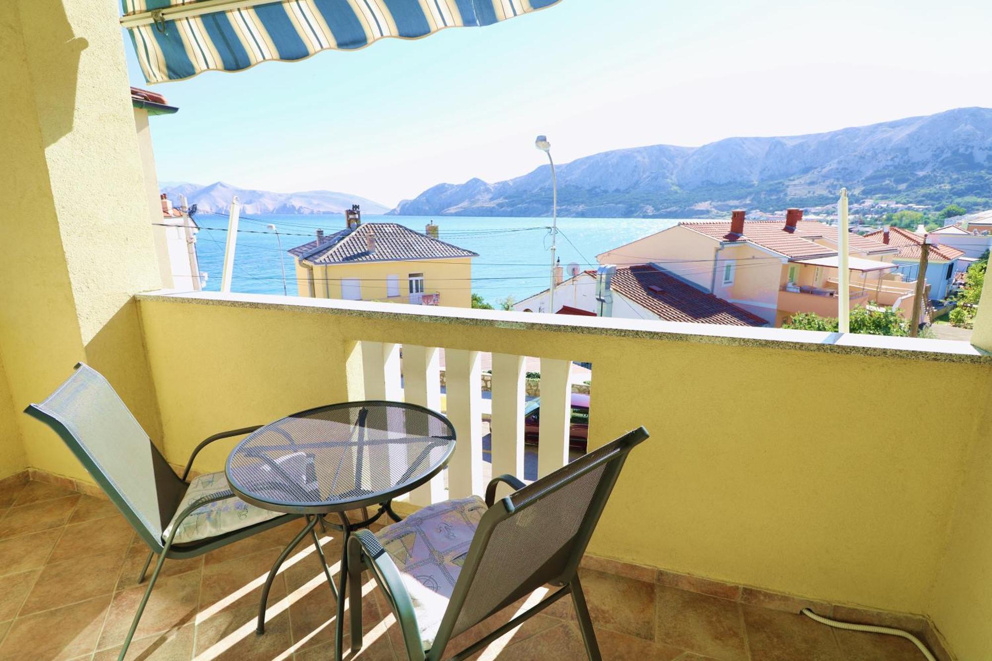 Studio Apartments Cavrak With Terrace Baska  Bilik gambar
