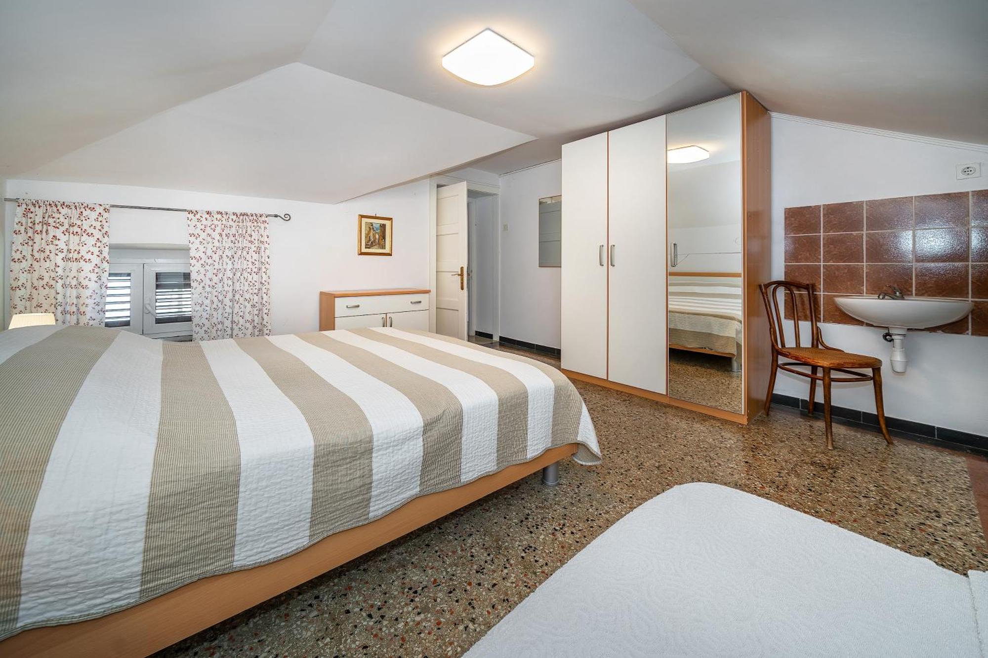 Studio Apartments Cavrak With Terrace Baska  Luaran gambar